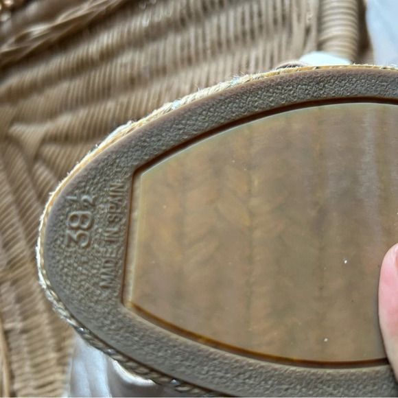 rag & bone size 39.5 in excellent condition - Picture 6 of 6